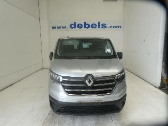 krockskadad bil vrachtwagen Renault T MINIBUS LUXUS 2023/7
