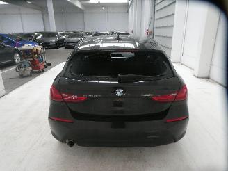 BMW 1-serie 1.5D D picture 9