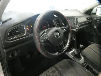 Volkswagen T-Roc STYLE picture 16