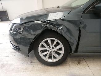 Skoda Octavia AMBITION picture 8