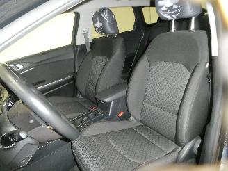 Kia Ceed  picture 16