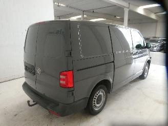 Volkswagen Transporter 2.0D picture 8