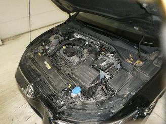 Volkswagen Golf ACTIVE picture 32
