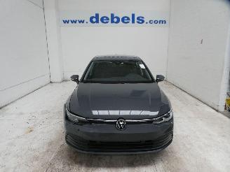 krockskadad bil auto Volkswagen Golf LIFE 2021/3