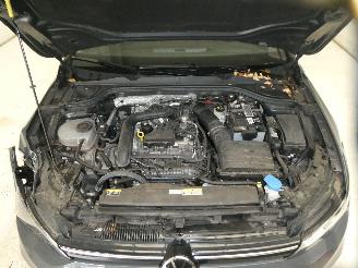 Volkswagen Golf VARIANT LIFE picture 30