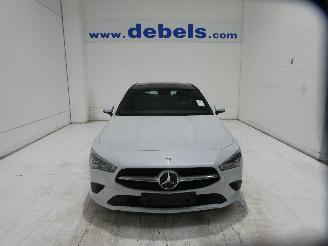 skadebil auto Mercedes Cla-klasse 180 D 2023/2