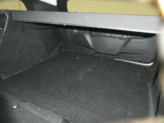 Peugeot 308 III ALLURE picture 21