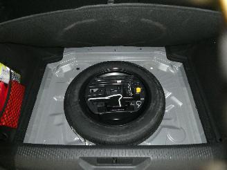 Peugeot 308 III ALLURE picture 22