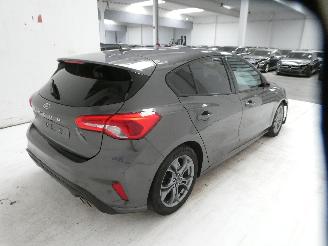 Ford Focus 1.5D ST-LINE X picture 10