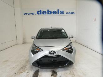 Voiture accidenté Toyota Aygo  2019/8