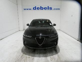 Voiture accidenté Alfa Romeo Tonale IBRIDA 2023/8