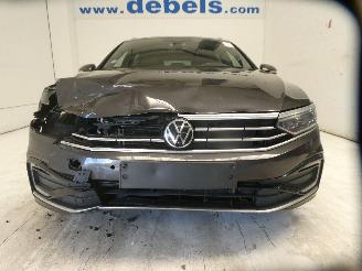Volkswagen Passat GTE picture 4