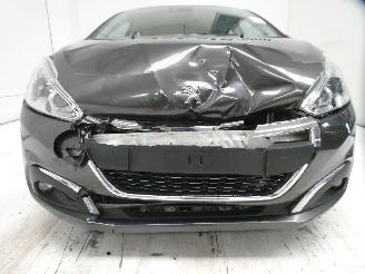 Peugeot 208 ALLURE picture 8