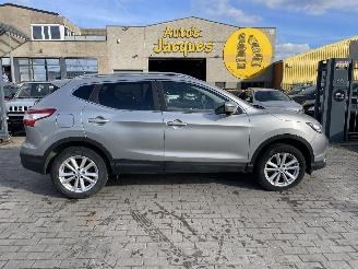 Schadeauto Nissan Qashqai 1.2I ACENTA 2016/6