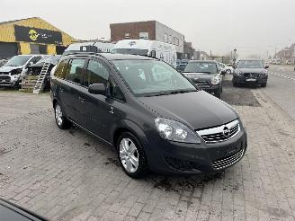 krockskadad bil auto Opel Zafira ECO FLEX / 7-SEAT 2013/10
