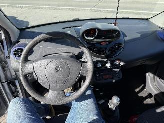 Renault Twingo 20TH ANNIVERS picture 22