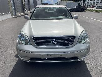 Lexus LS  picture 2