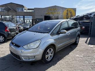 Vaurioauto  passenger cars Ford S-Max 1.8 TDCI 2008/10