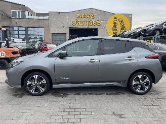 Damaged car Nissan Leaf 40 KWH N-CONNECTA 2018/9
