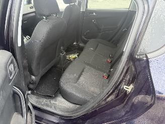 Peugeot 208 1.2I picture 17