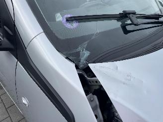 Peugeot 108 ACTIVE picture 12