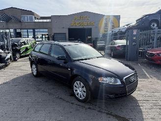 krockskadad bil auto Audi A4 1.9 TDI AVANT 2006/10