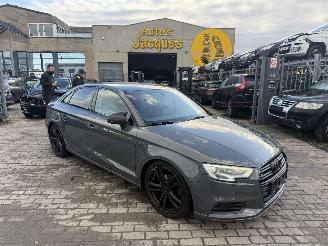 krockskadad bil auto Audi A3 1.0 TFSI SEDAN 2017/9