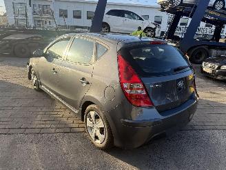 Hyundai I-30 1.4I COMFORT picture 8