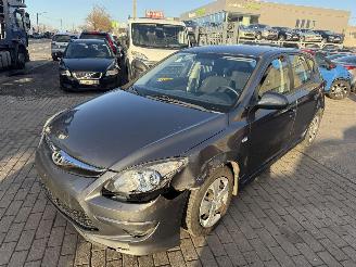 Hyundai I-30 1.4I COMFORT picture 5