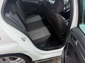 Volkswagen Golf 1.6 TDI R-LINE picture 25