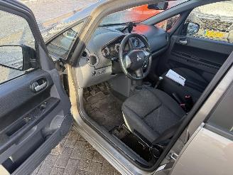 Mitsubishi Colt 1.1I picture 5