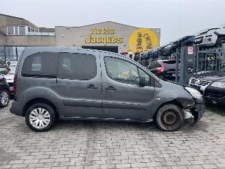 krockskadad bil bedrijf Citroën Berlingo 1.6 HDI 2015/1