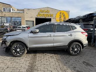 skadebil auto Nissan Qashqai 1.2I 2016/10