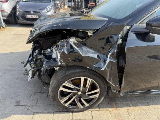 Peugeot 208 1.2I picture 5