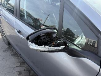 Peugeot 2008 1.2 ACTIVE picture 13