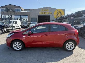Schadeauto Kia Rio 1.2I EASY AIRCO 2014/3