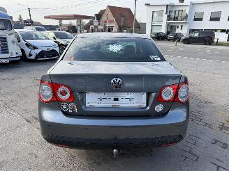 Volkswagen Jetta 1.9 TDI picture 9