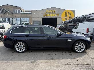 krockskadad bil auto BMW 5-serie ENGINE OUT 2012/5