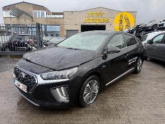 Damaged car Hyundai Ioniq HYBRID 1.6 GDI TREND 2020/8