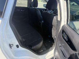 Nissan Qashqai 1.2 DIG-T TEKNA picture 20