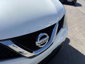 Nissan Qashqai 1.2 DIG-T TEKNA picture 14
