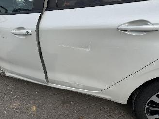 Peugeot 208 1.2 ALLURE picture 13