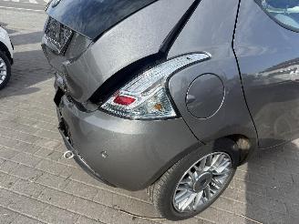 Lancia Ypsilon 1.2I  SILVER picture 13