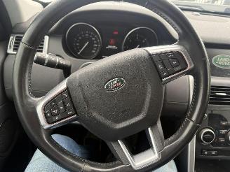Land Rover Discovery Sport 2.0 TD4 HSE picture 7