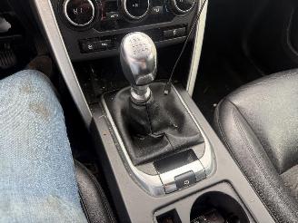 Land Rover Discovery Sport 2.0 TD4 HSE picture 22
