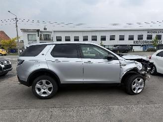 Land Rover Discovery Sport 2.0 TD4 HSE picture 5