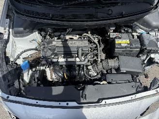 Hyundai I-20 1.2I PLAY picture 16