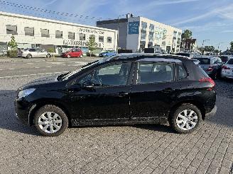 Peugeot 2008 1.2 PURETEC picture 6