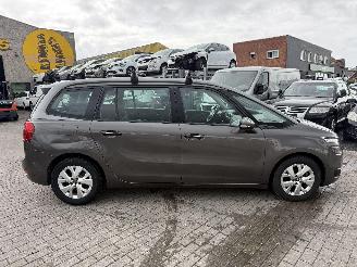 Citroën C4-picasso 1.2 INTENS / 7SEAT picture 2