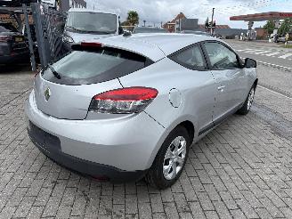 Renault Mégane Coupe 1.6I EXPRESSION picture 3